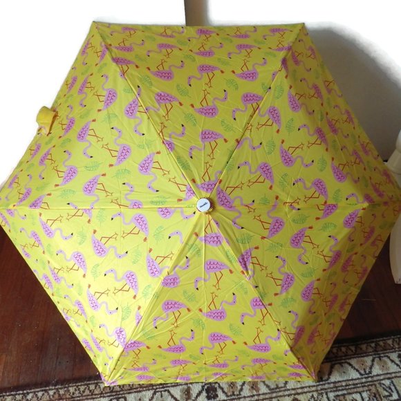 Shedrain Compact Umbrella/Yellow with Pink Flamingos/ Collapsible - Picture 1 of 7